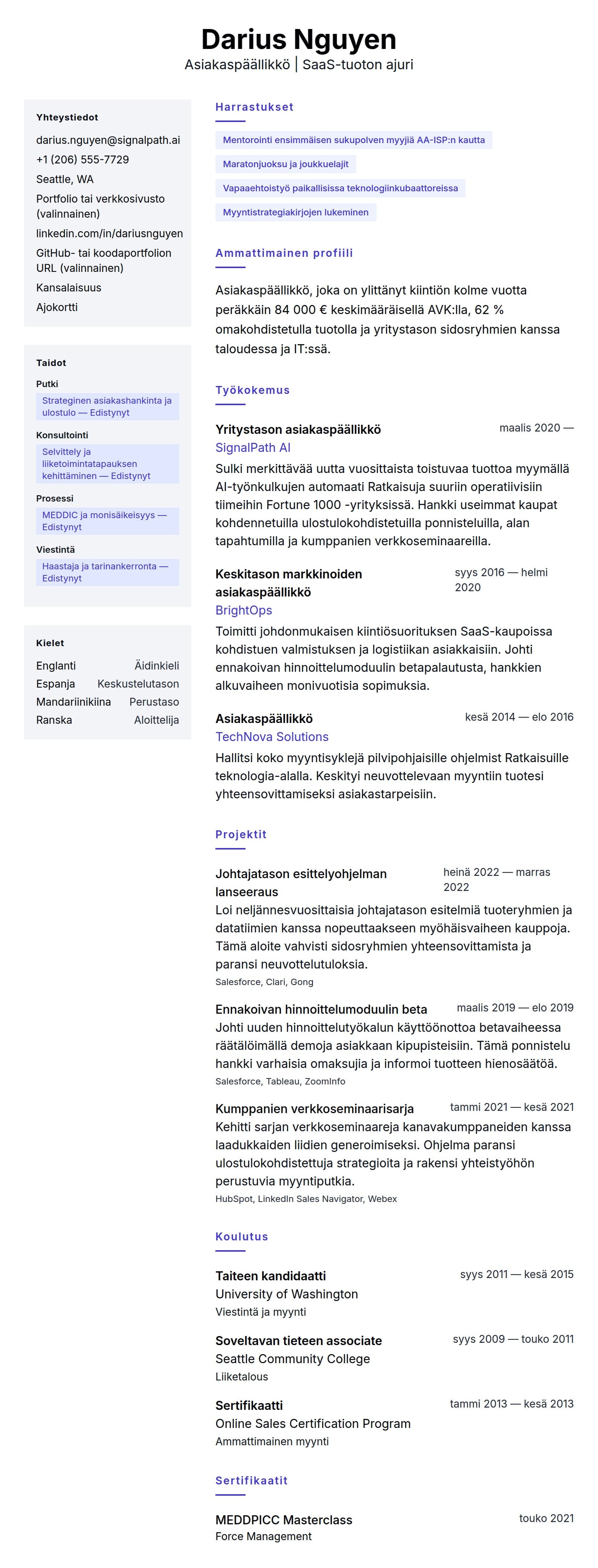 Ansioluetteloesikatselu kohteelle Asiakaspäällikön CV-esimerkki