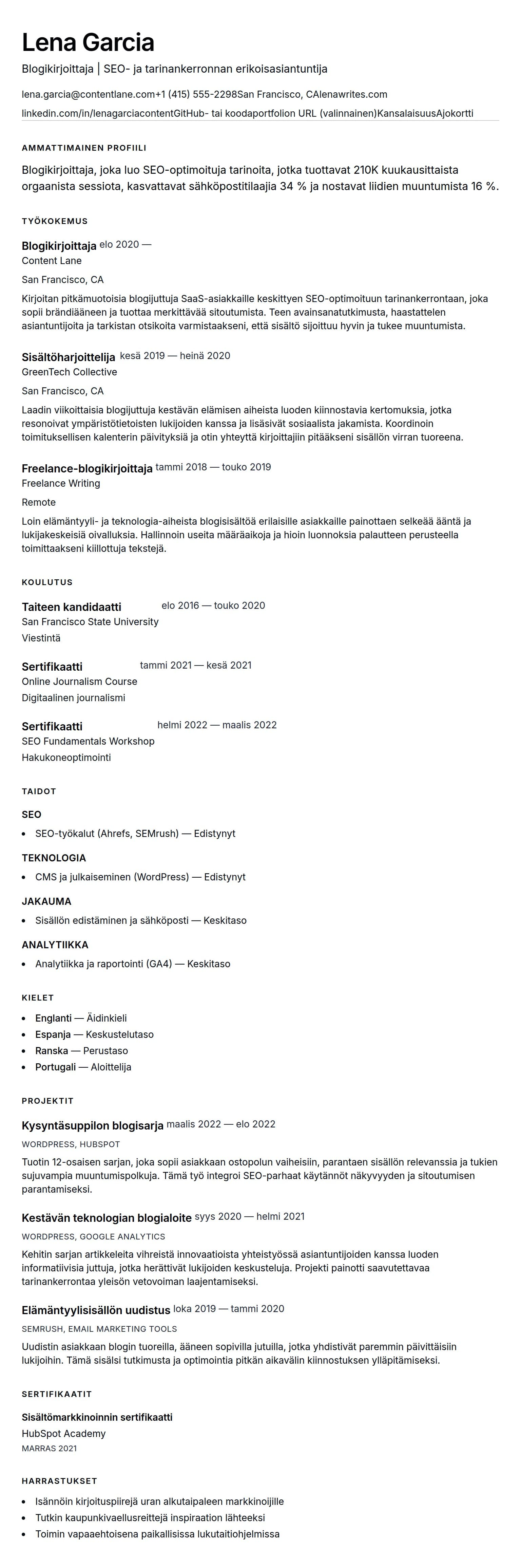 Ansioluetteloesikatselu kohteelle Blogikirjoittajan ansioluetteloesimerkki