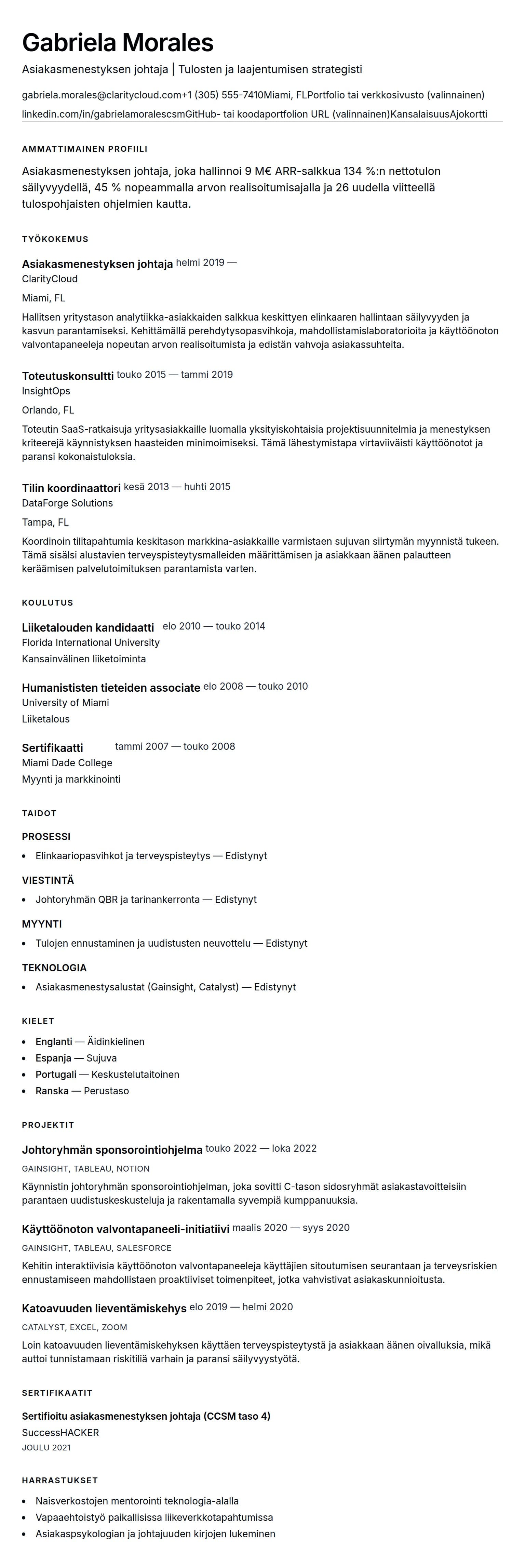 Ansioluetteloesikatselu kohteelle Asiakasmenestyksen johtajan ansioluetteloesimerkki