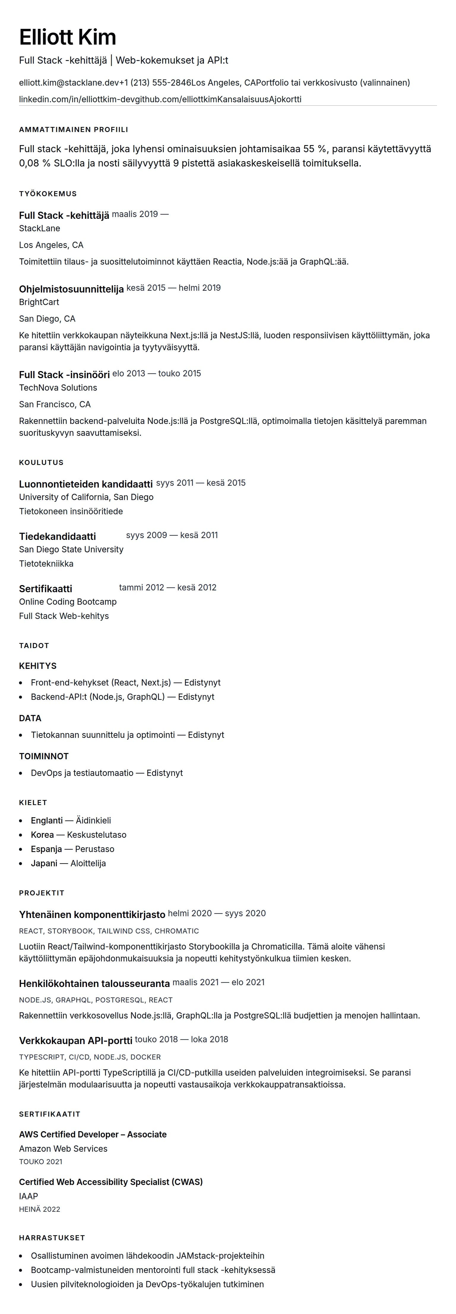 Ansioluetteloesikatselu kohteelle Full Stack -kehittäjän ansioluetteloesimerkki