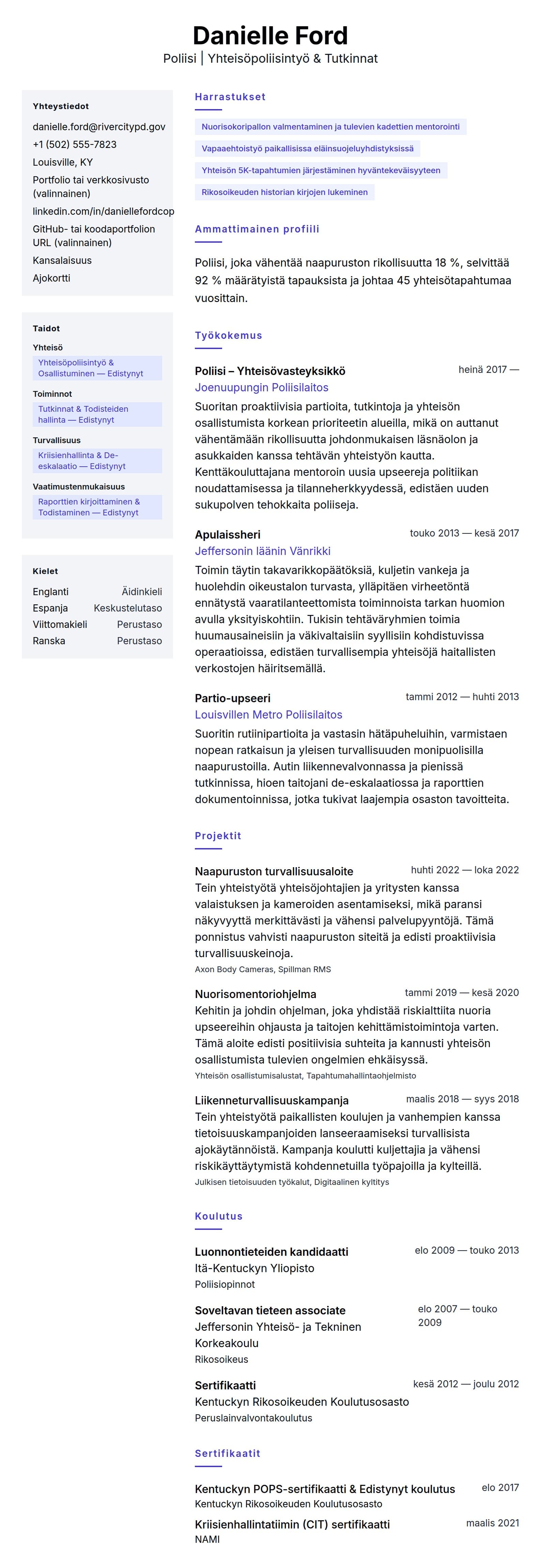 Ansioluetteloesikatselu kohteelle Poliisin ansioluetteloesimerkki
