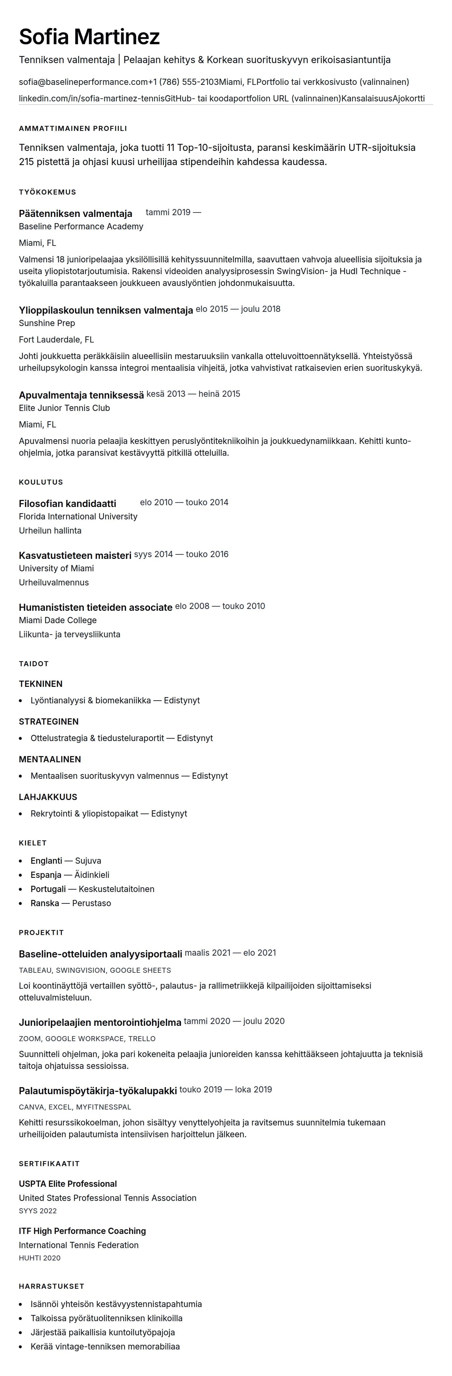 Ansioluetteloesikatselu kohteelle Tenniksen valmentajan ansioluetteloesimerkki