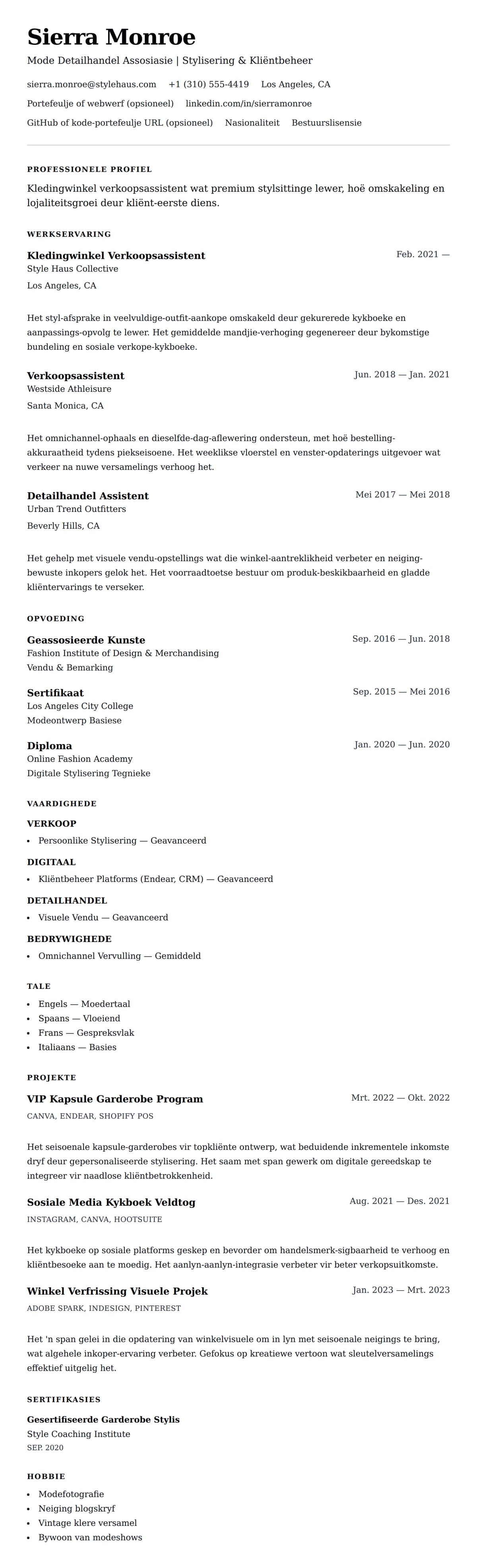 Leweensbeskrywing-vooruitskouk vir Kledingwinkel Verkoopsassistent Lewensloop Voorbeeld