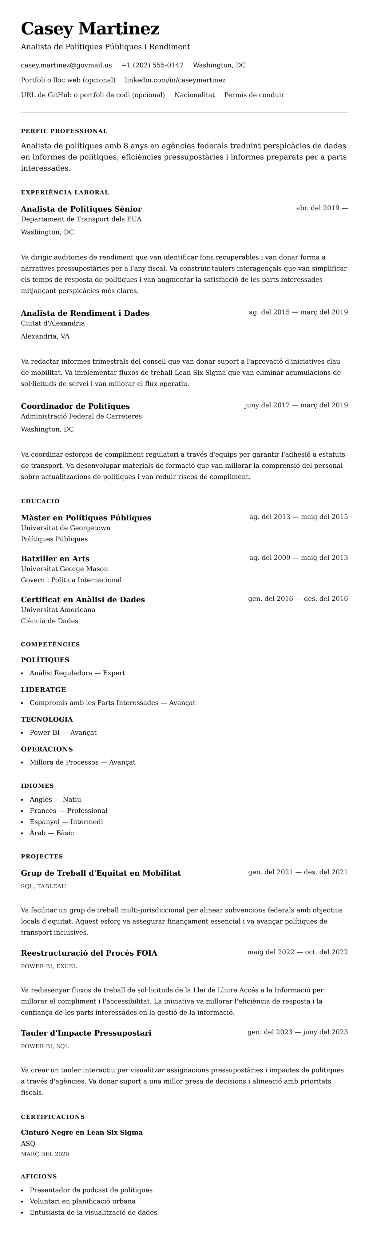 Previsualització del currículum per a Exemple de Currículum d'Analista Governamental