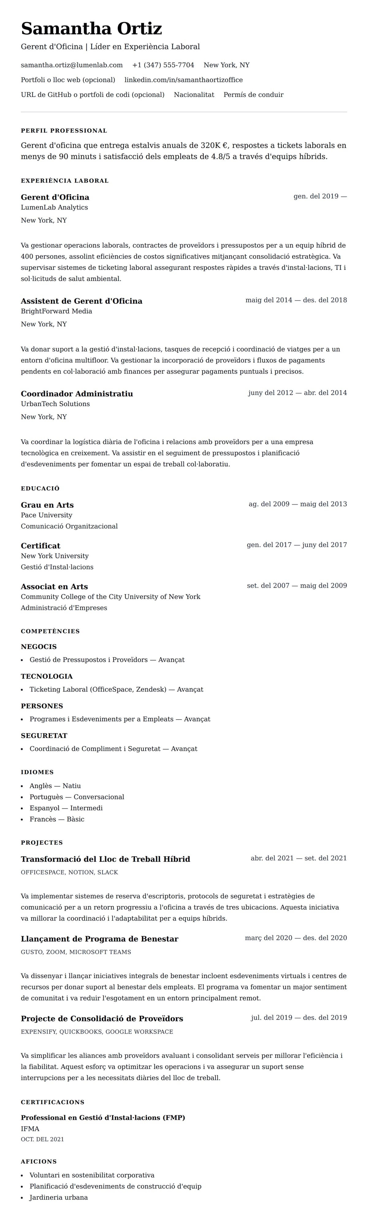 Previsualització del currículum per a Exemple de currículum de gerent d'oficina