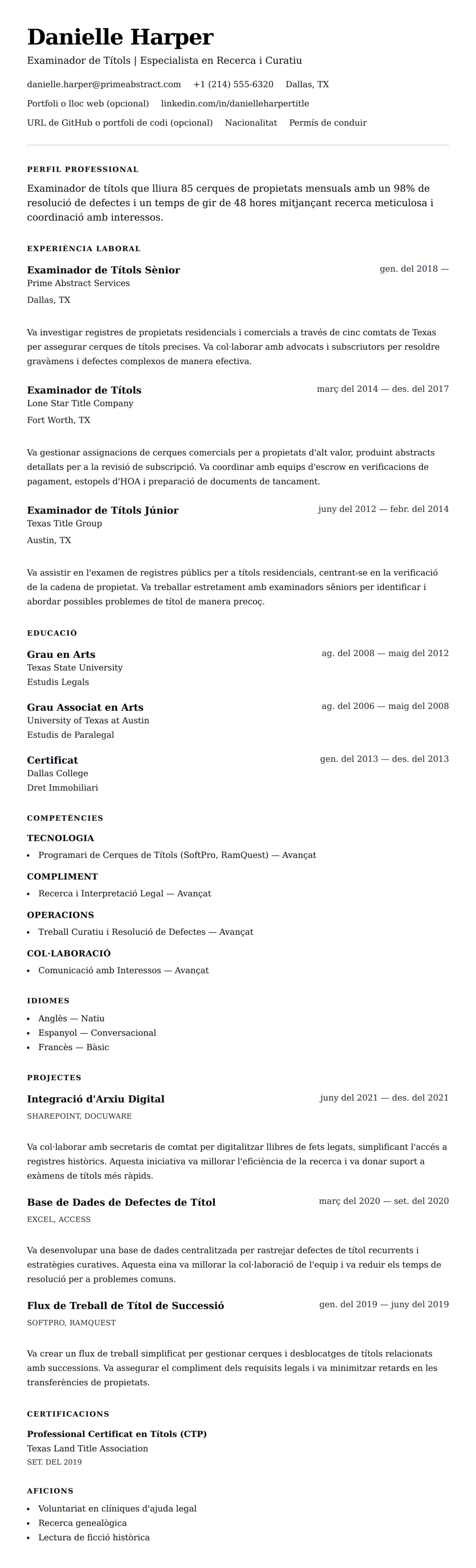 Previsualització del currículum per a Exemple de Currículum d'Examinador de Títols