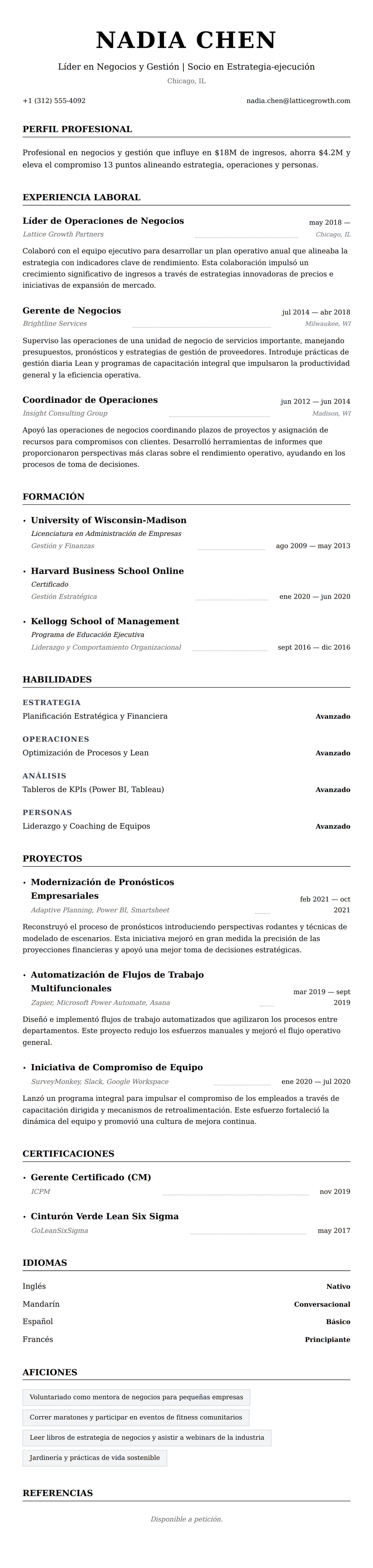 Vista previa del currículum Ejemplo de Currículum de Profesional en Negocios y Gestión