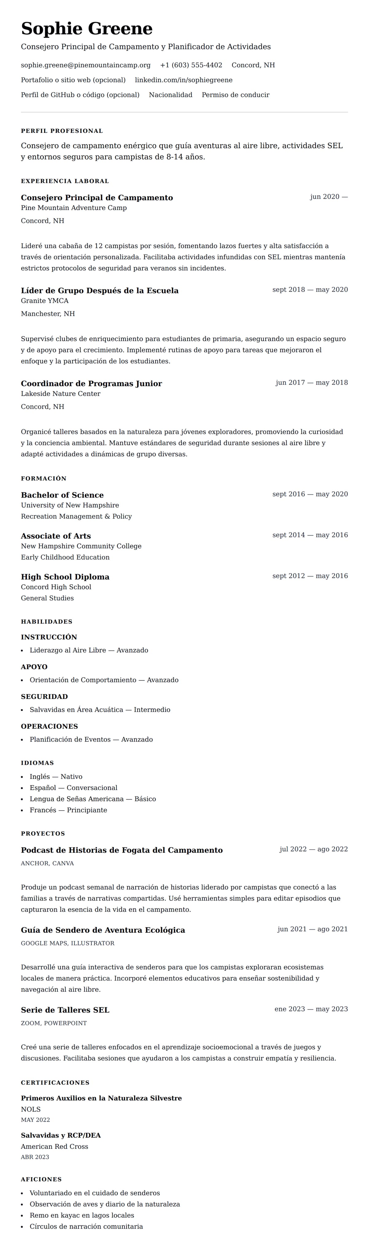 Vista previa del currículum Ejemplo de Currículum de Consejero de Campamento