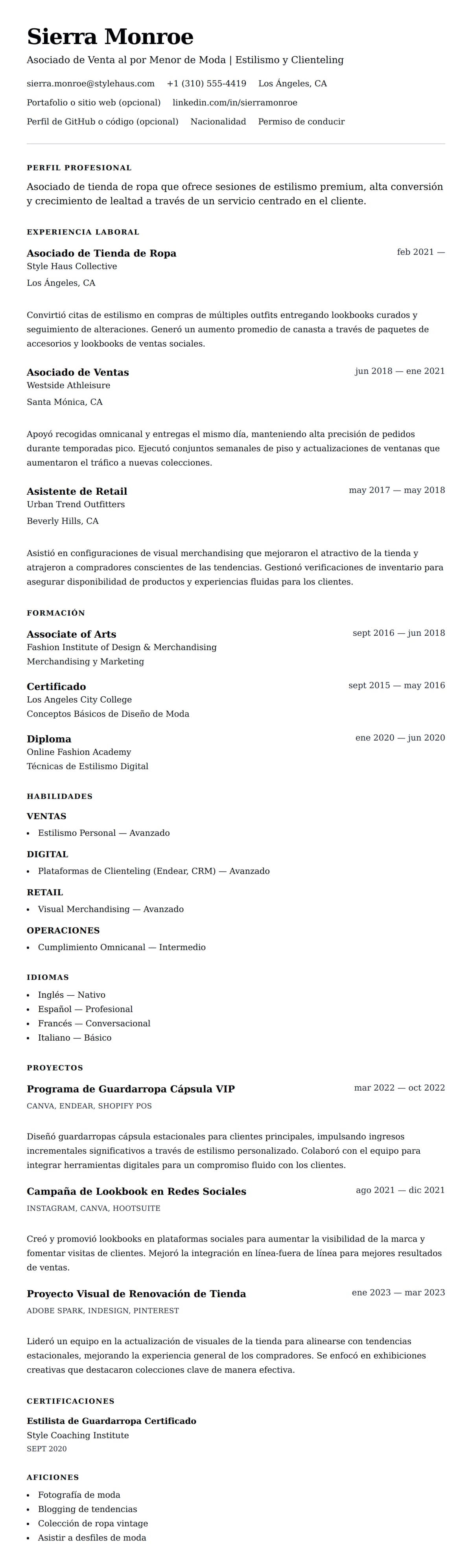 Vista previa del currículum Ejemplo de Currículum de Asociado de Tienda de Ropa