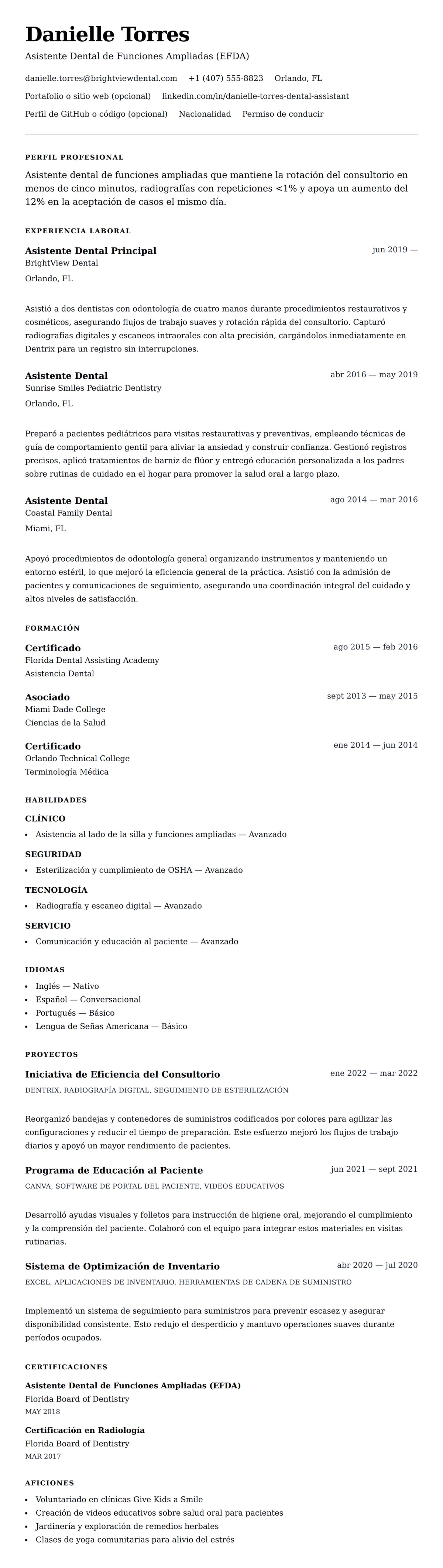 Vista previa del currículum Ejemplo de Currículum de Asistente Dental
