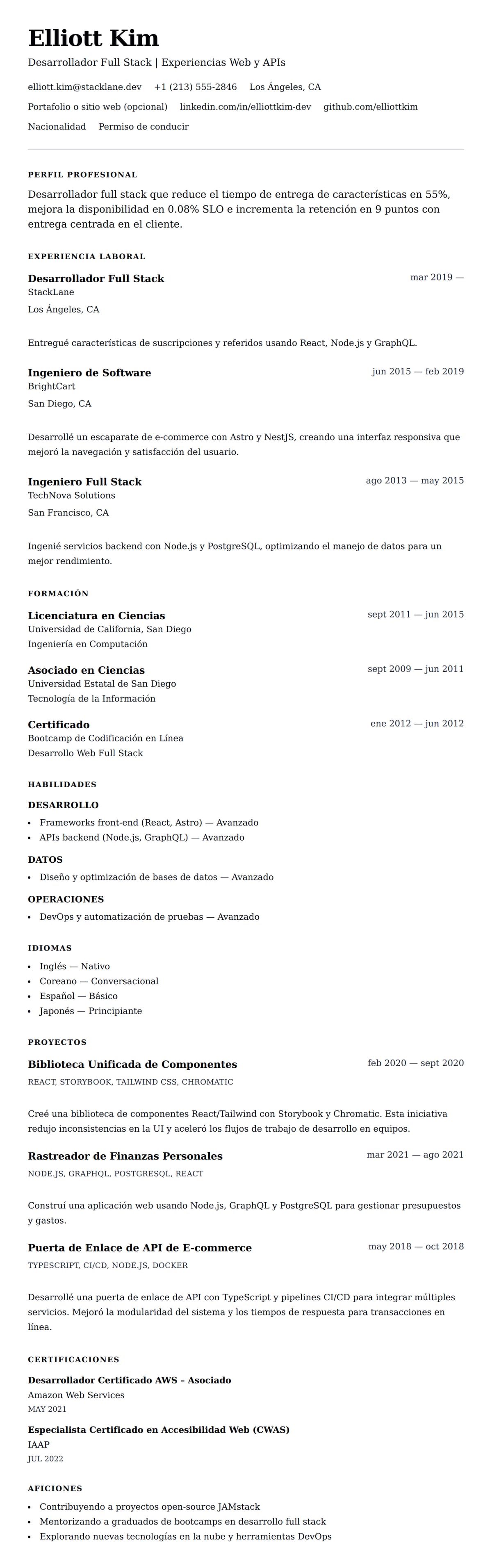 Vista previa del currículum Ejemplo de Currículum de Desarrollador Full Stack