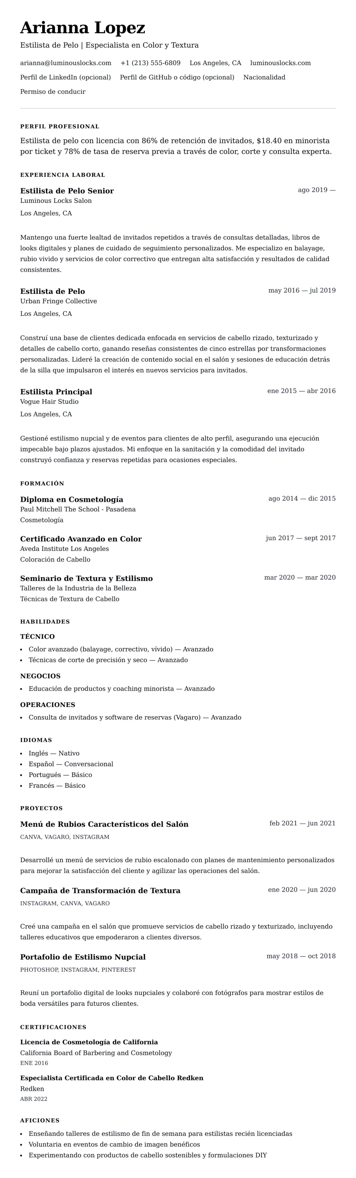 Vista previa del currículum Ejemplo de Currículum de Estilista de Pelo