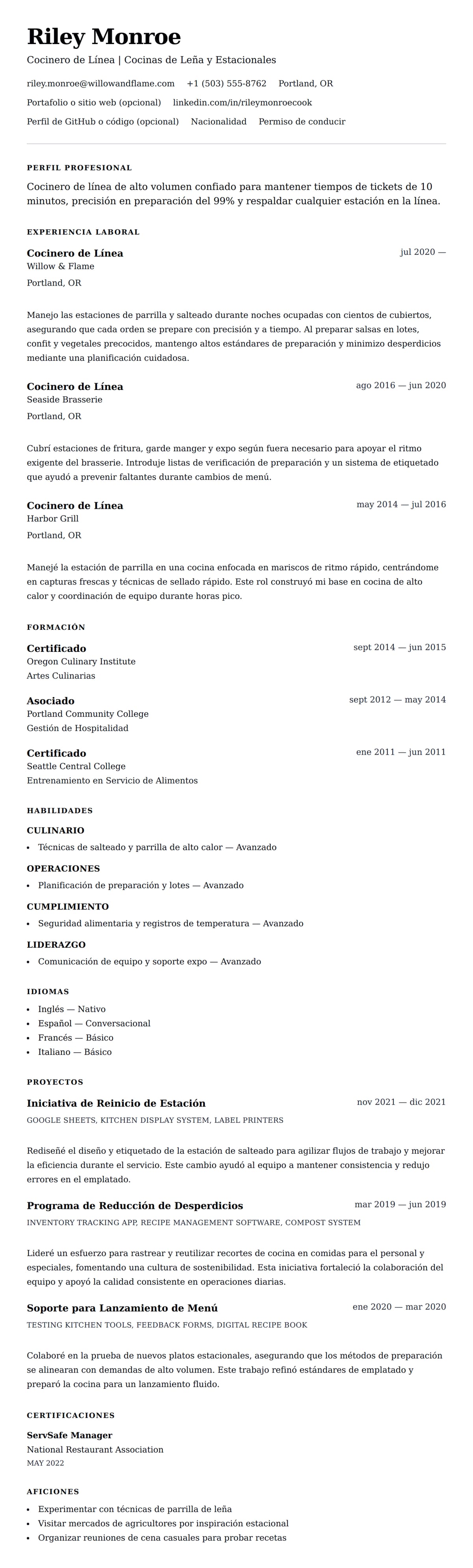 Vista previa del currículum Ejemplo de Currículum de Cocinero de Línea