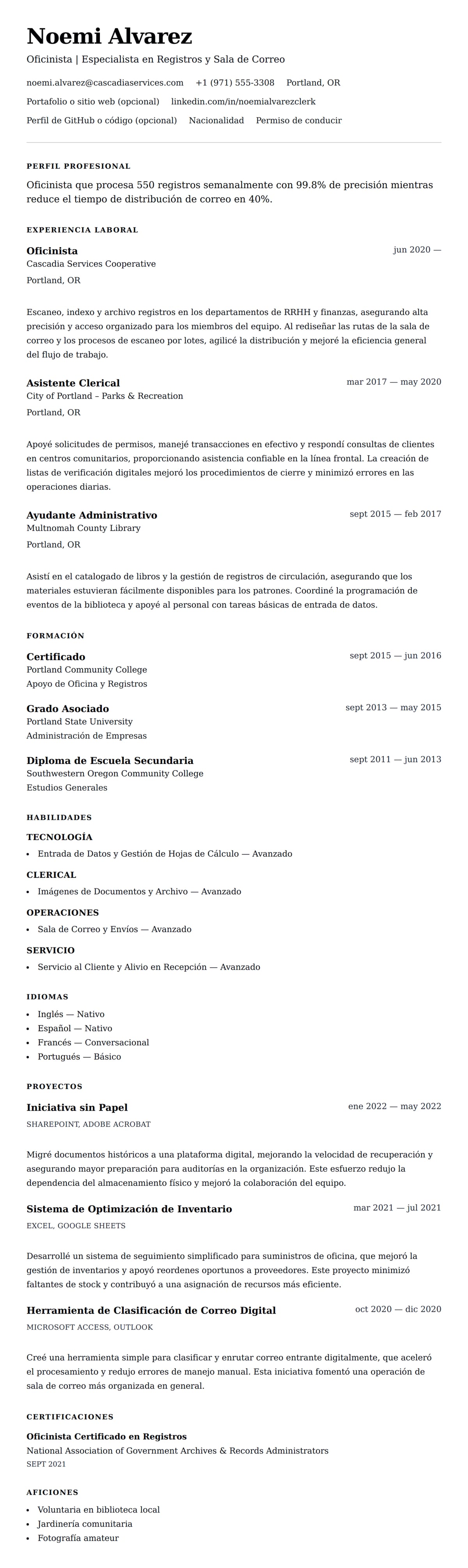 Vista previa del currículum Ejemplo de Currículum de Oficinista