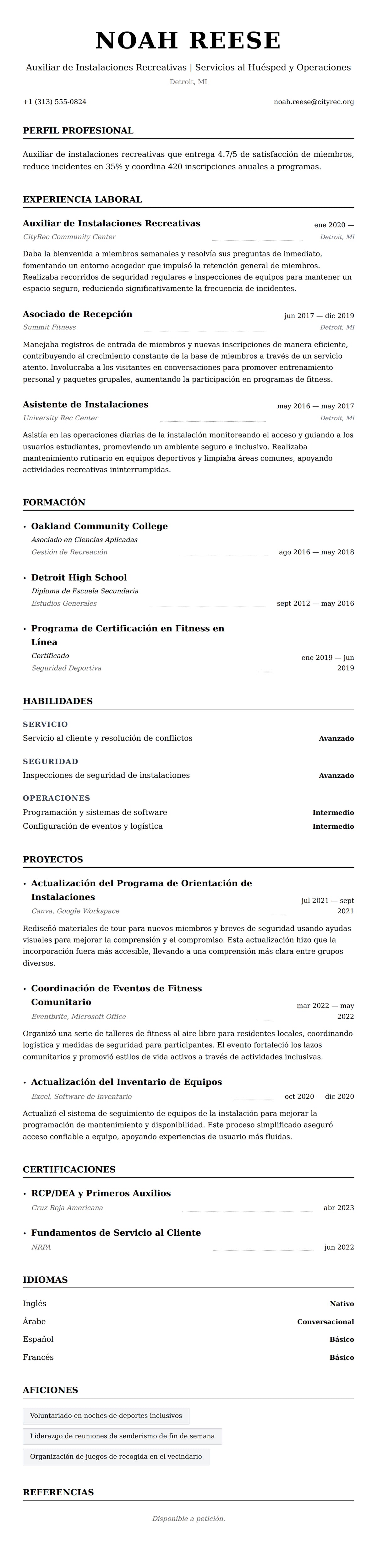 Vista previa del currículum Ejemplo de Currículum de Auxiliar de Instalaciones Recreativas