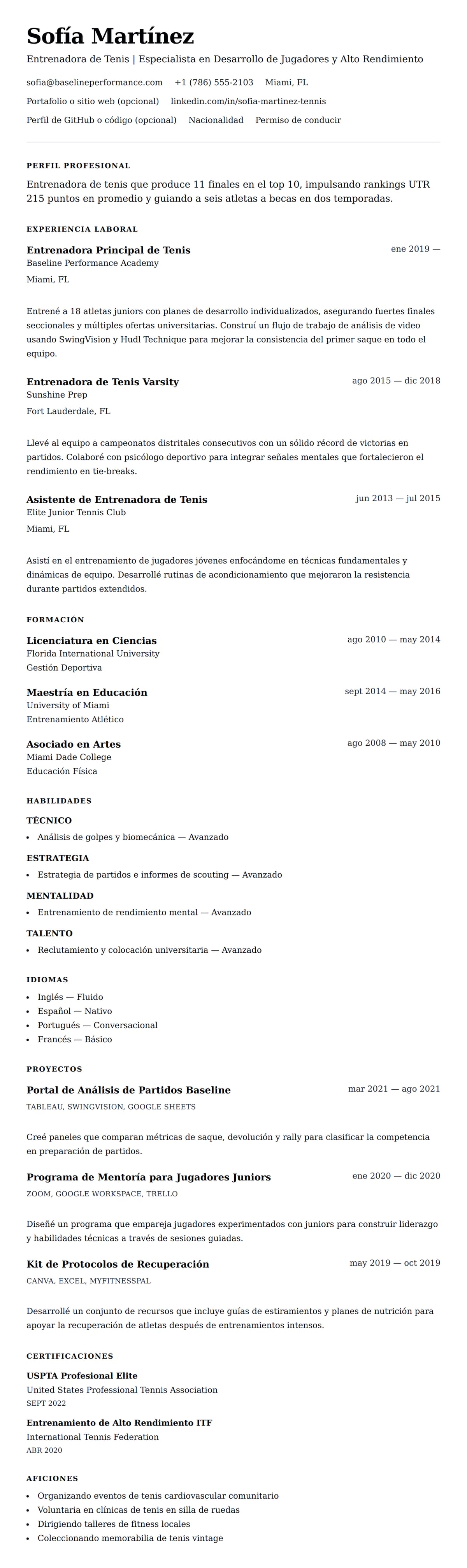 Vista previa del currículum Ejemplo de Currículum de Entrenador de Tenis