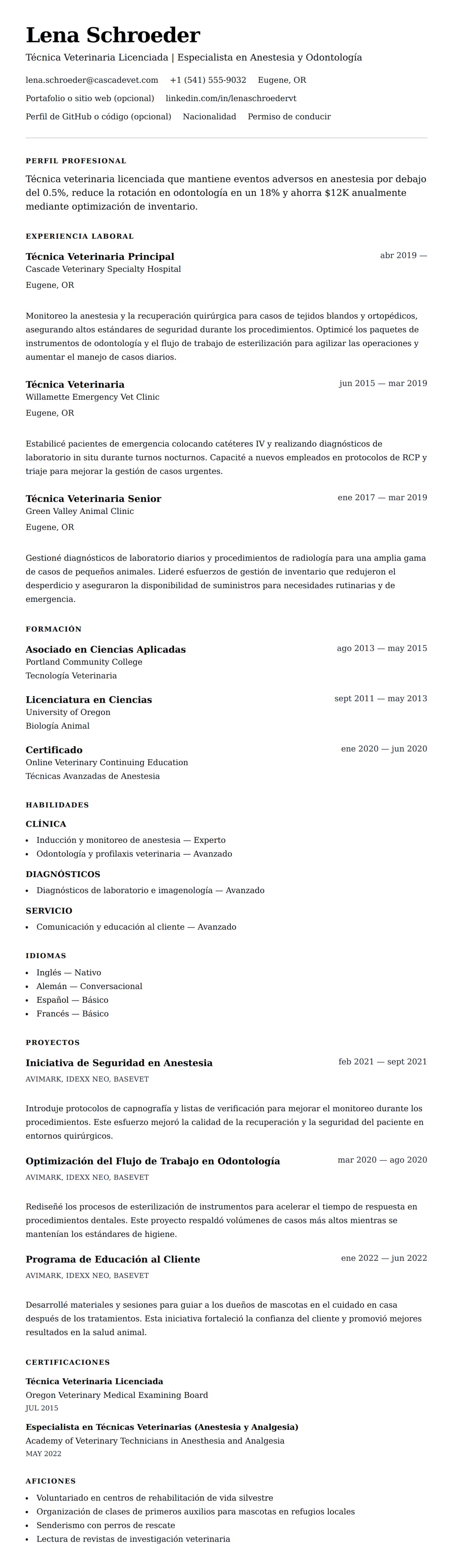 Vista previa del currículum Ejemplo de Currículum de Técnico Veterinario