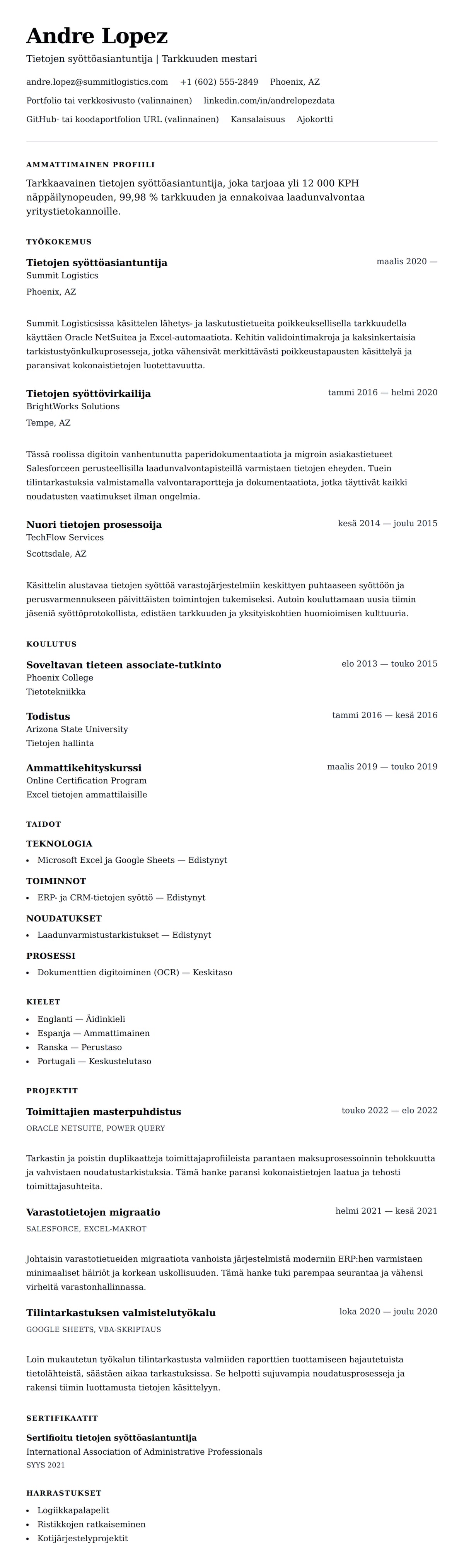 Ansioluetteloesikatselu kohteelle Tietojen syöttöasiantuntijan ansioluettelo-esimerkki