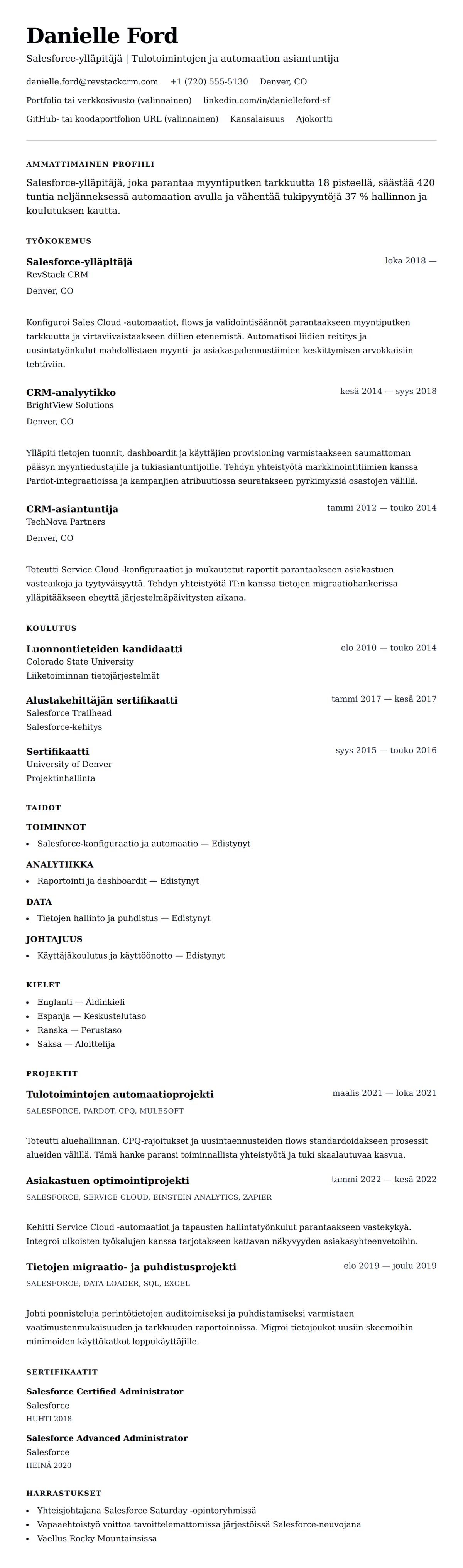 Ansioluetteloesikatselu kohteelle Salesforce-ylläpitäjä ansioluetteloesimerkki