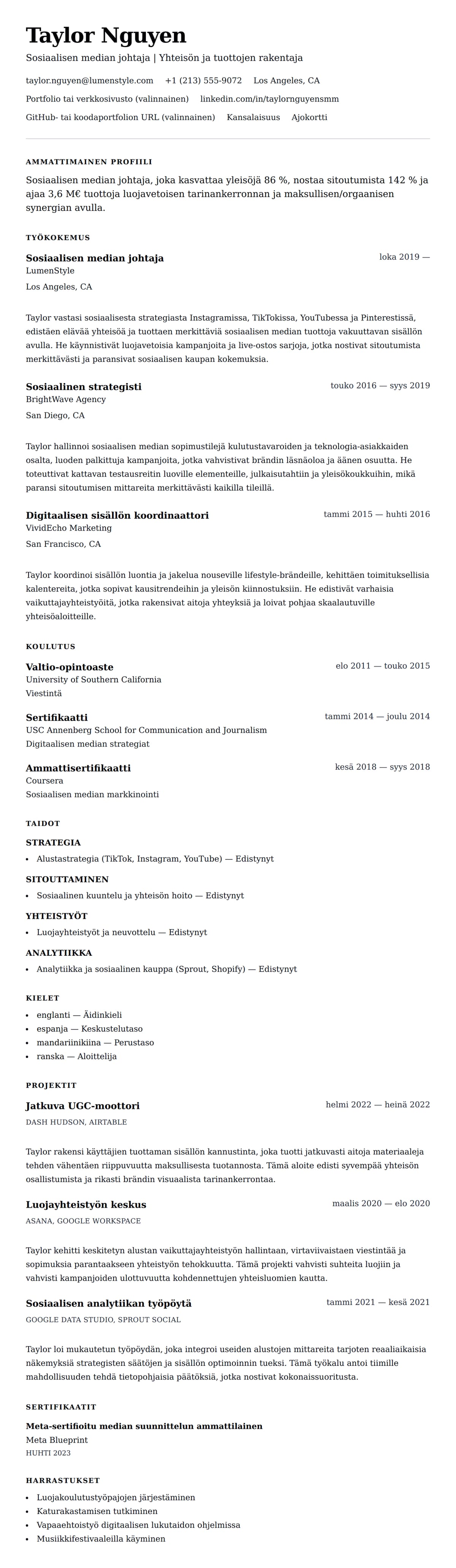 Ansioluetteloesikatselu kohteelle Esimerkki sosiaalisen median johtajan ansioluettelosta