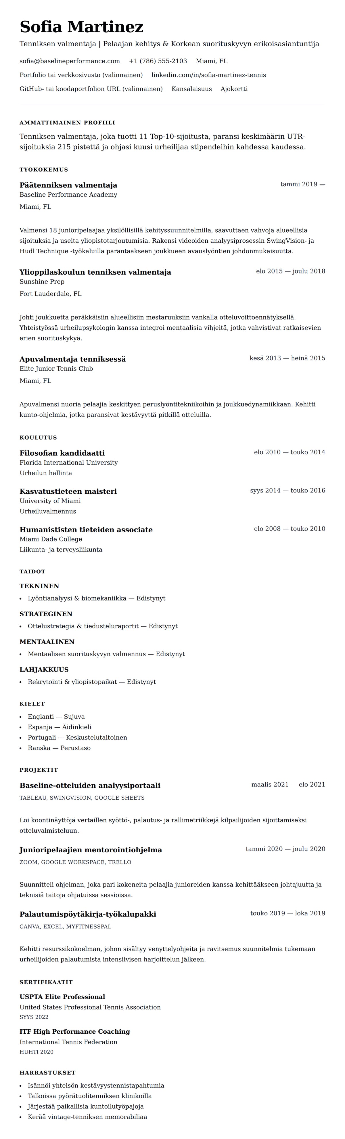 Ansioluetteloesikatselu kohteelle Tenniksen valmentajan ansioluetteloesimerkki