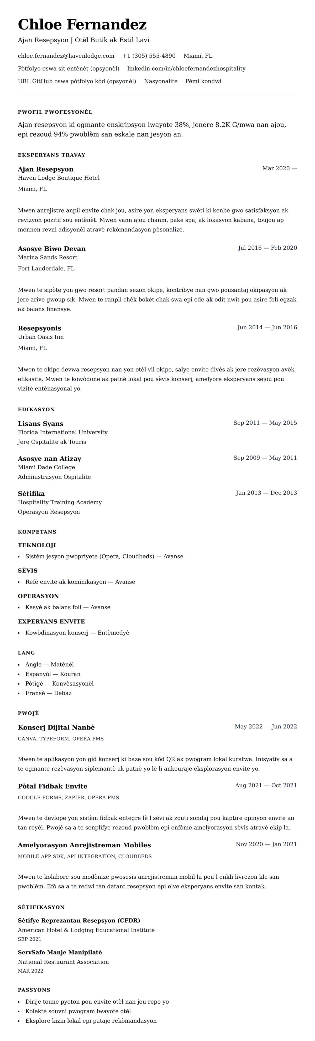 Premye gade rezime pou Egzanp CV Anplwaye Resepsyon Otèl